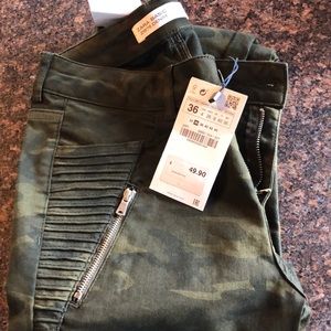 Zara Army Skinny Jeans